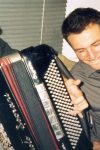 Zbog oca nije postao pevač, u petoj deceniji rešio da pokaže šta zna: "Nisam imao mira, bio je opstanak za život" 2 alen elkaz ml