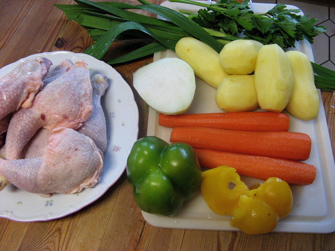 Pileći paprikaš koji budi sećanje na bakinu kuhinju 6 chicken stew 946009 1280