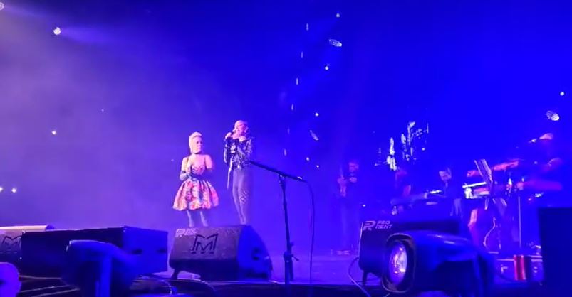 Prosula se emocija Tuzlom: Slađa Alegro i Prija u suzama: "Ovako nešto se retko rađa" (VIDEO) 6 Slađa Alegro i Prija u suzama
