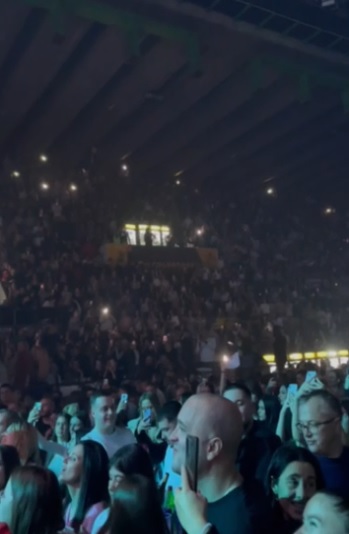 Saša Matić zapalio srce Šumadije, noć puna emocija dugo će se prepričavati (VIDEO) 6 sasa matic kragujevac 2