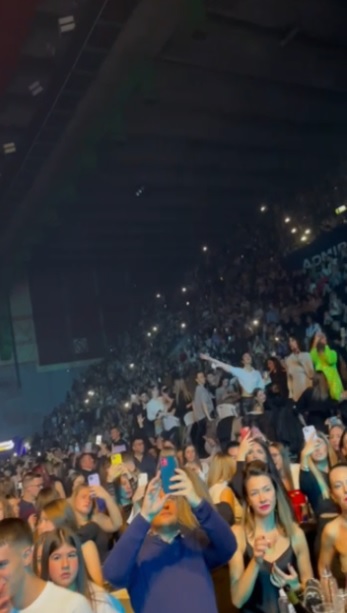Saša Matić zapalio srce Šumadije, noć puna emocija dugo će se prepričavati (VIDEO) 7 sasa matic kragujevac