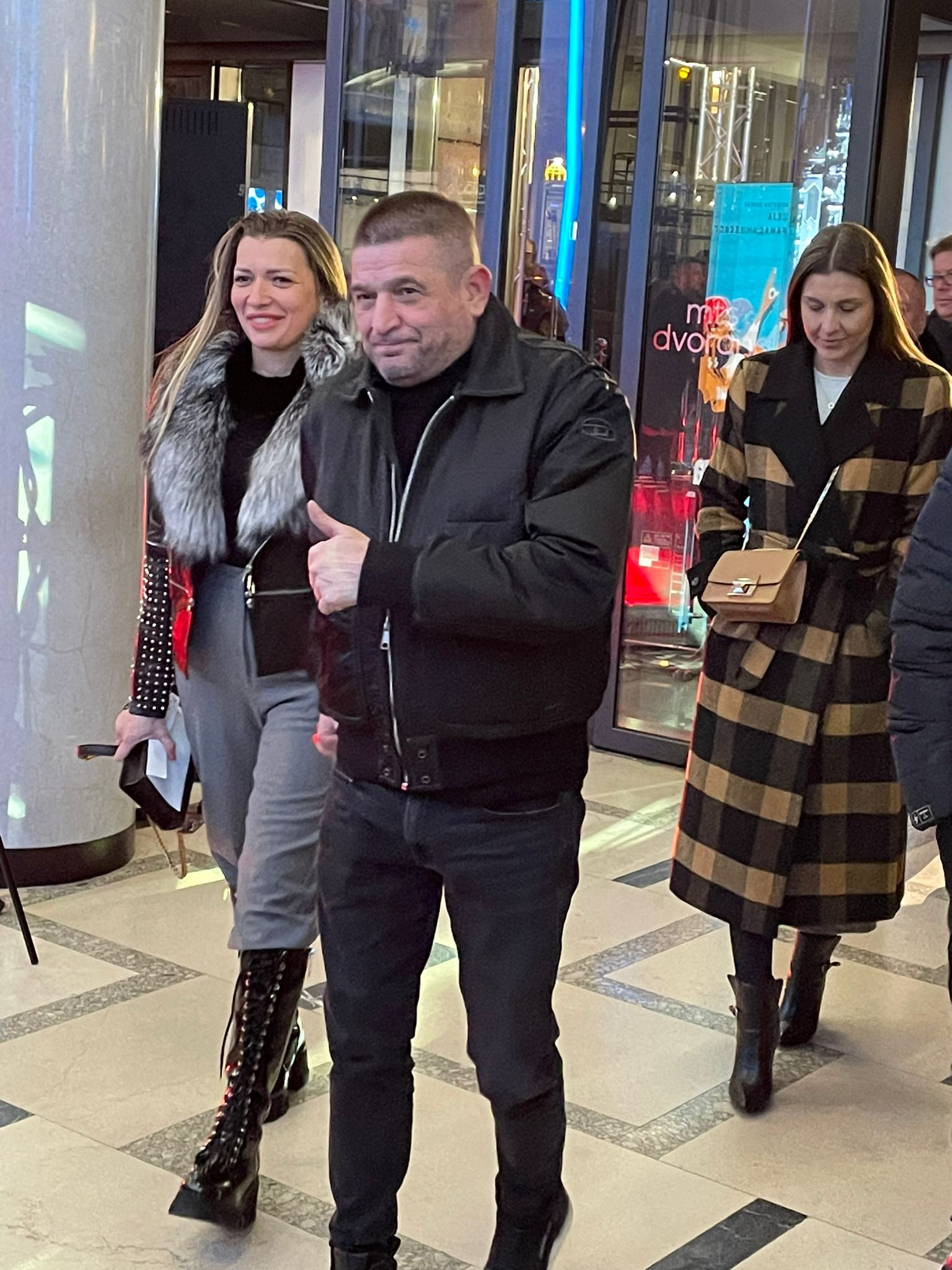 Poznati na premijeri filma "Nedelja" o Džeju: Đani i Baja Mali Knindža poveli supruge, Ceca Anastasiju, a tek da vidite sa kim je Marija Šerifović došla 6 IMG 20240116 WA0018