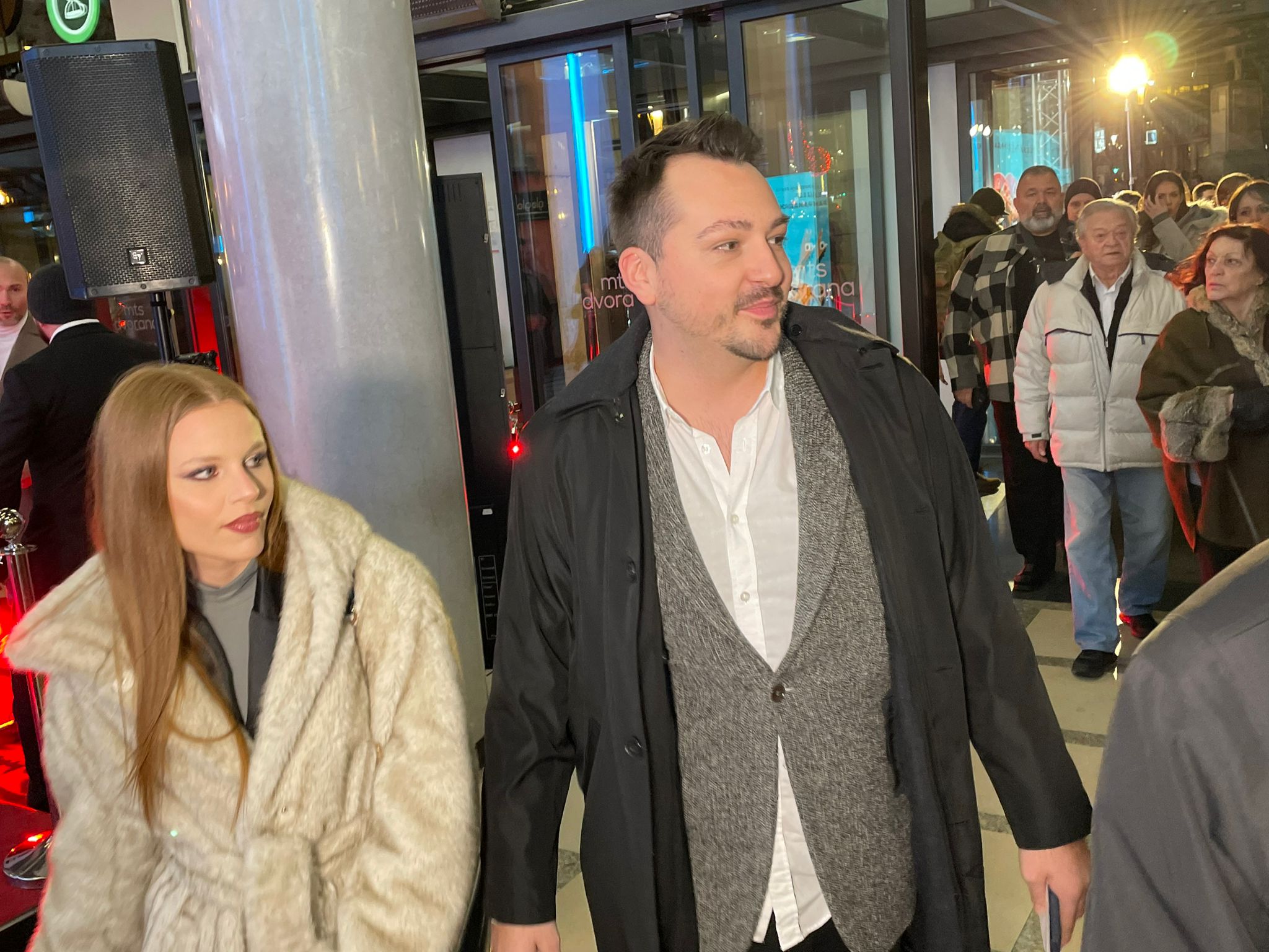 Poznati na premijeri filma "Nedelja" o Džeju: Đani i Baja Mali Knindža poveli supruge, Ceca Anastasiju, a tek da vidite sa kim je Marija Šerifović došla 13 IMG 20240116 WA0027