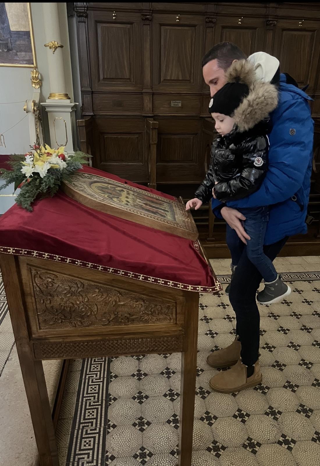 Siniša Medić Badnji dan provodi sa najdražom osobom, u svemu učestvuju zajedno (FOTO) 7 Sinisa Medic Badnji dan 3
