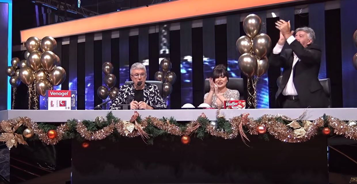 Antonija Čerkez pogodila pesmom Bosanca pravo u srce: On se istopio od sreće (VIDEO) 7 Atonija Cerkez nastup