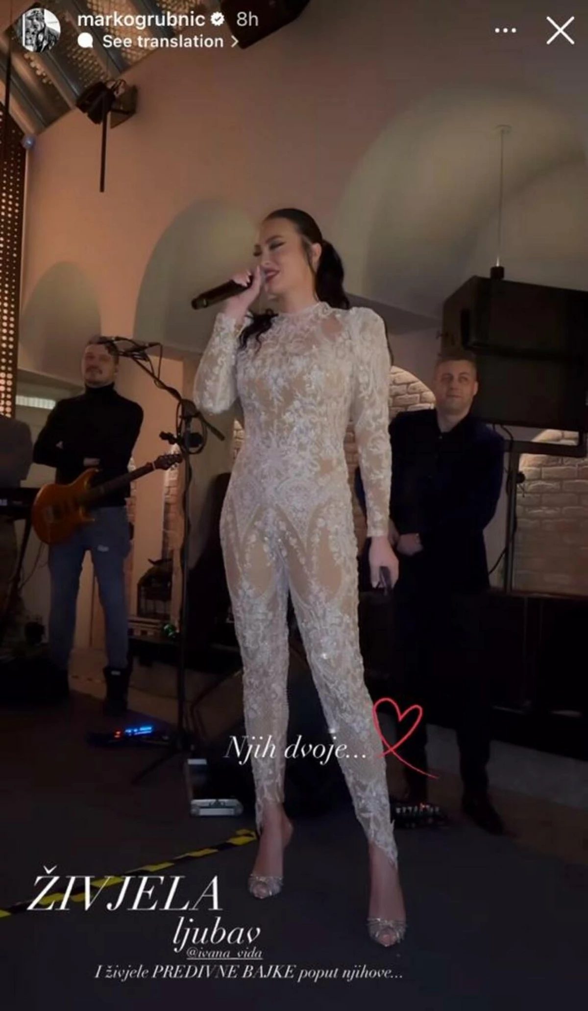 Ana Bekuta napravila lom na proslavi rođendana žene poznatog fudbalera, a tek da vidite zbog čega se rasplakala 6 image 3 11