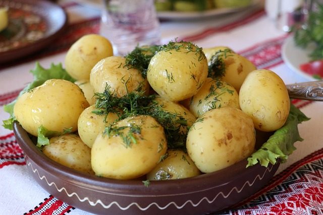 Mali i jednostavan trik kako da vam krompir iz rerne uvek bude super hrskav 5 image 3 14