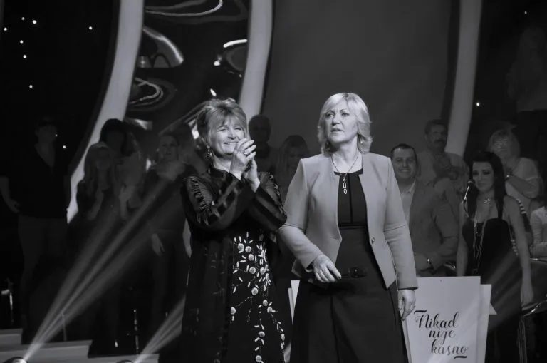 "Nadam se da si sada sa svojom sestrom Merimom Njegomir za kojom si toliko patila" Prijateljica Nine Pavić se oprostila od nje potresnim tekstom 5 image 4 5