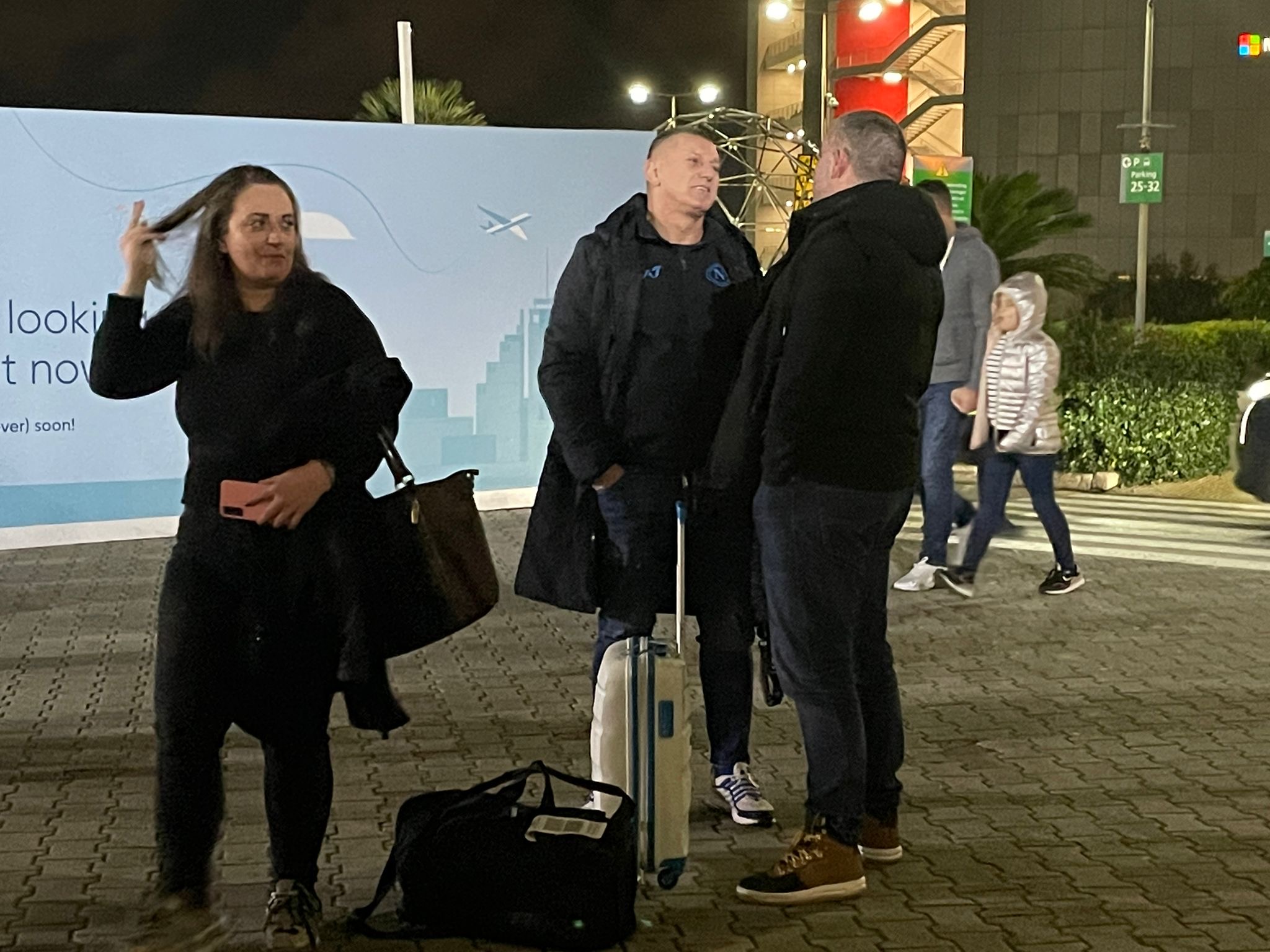 PAPARAZZO: Uhvatili smo Šaka Polumentu na aerodromu na Malti, evo u čijem je društvu i kako se ponaša (VIDEO) 7 image00005 1
