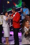 Lavina emocija na početku emisije: Takmičarova majka uletela na scenu, pa rasplakala žiri 2 taknicarova majka izasla na scenu