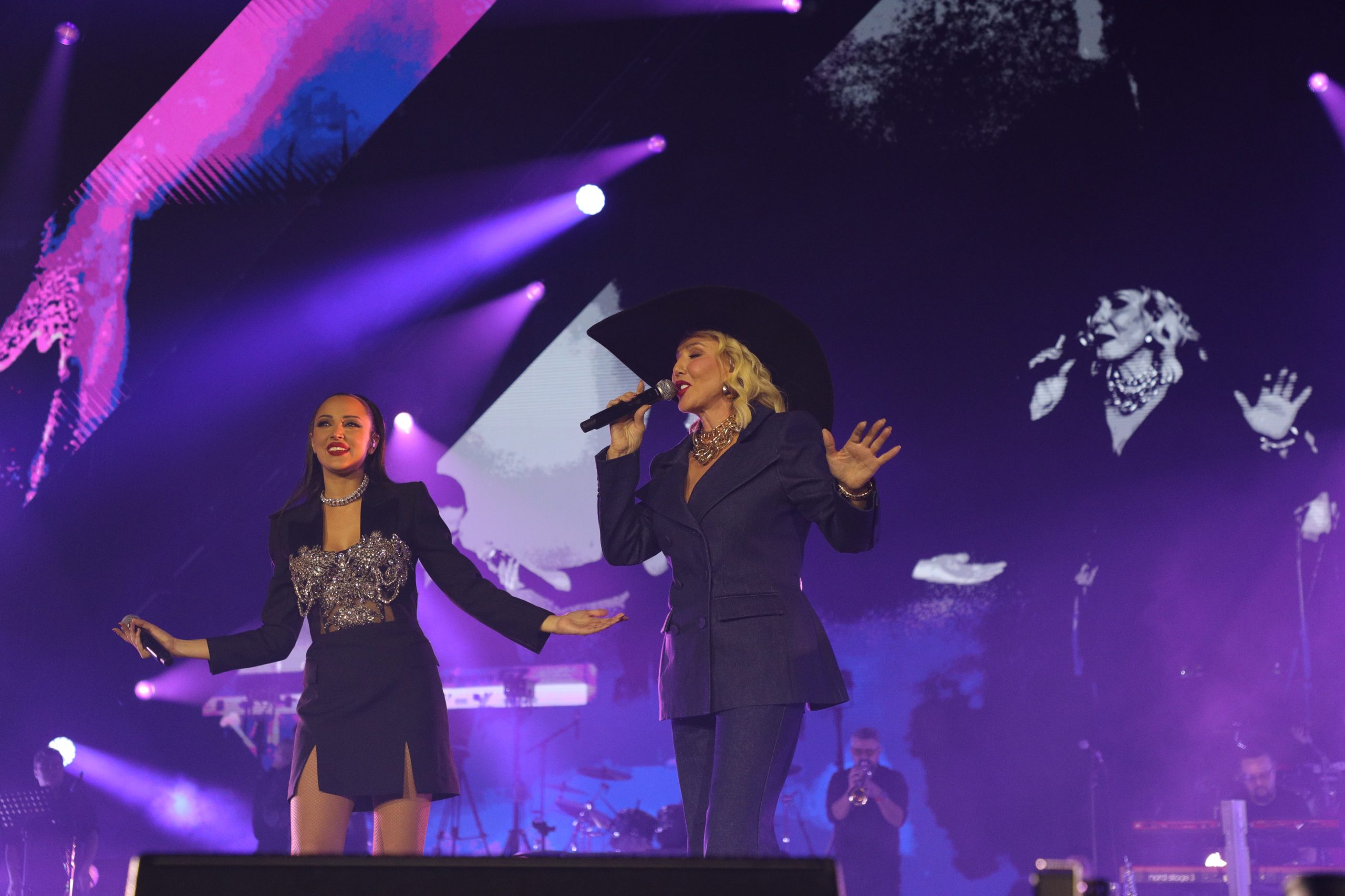 Da li će oboriti Prijin rekord? Lepa Brena zakazala četvrti koncert u Zagrebu (FOTO) 5 lepa brena koncert zagreb