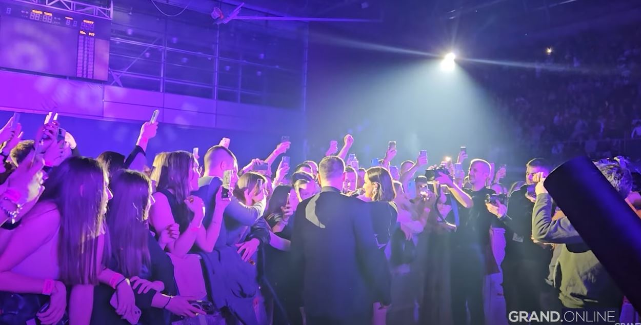 "Bilo je mnogo bolje nego što sam očekivala", lavina emocija na petom koncertu Aleksandre Prijović u Osijeku (VIDEO) 10 Capture 14