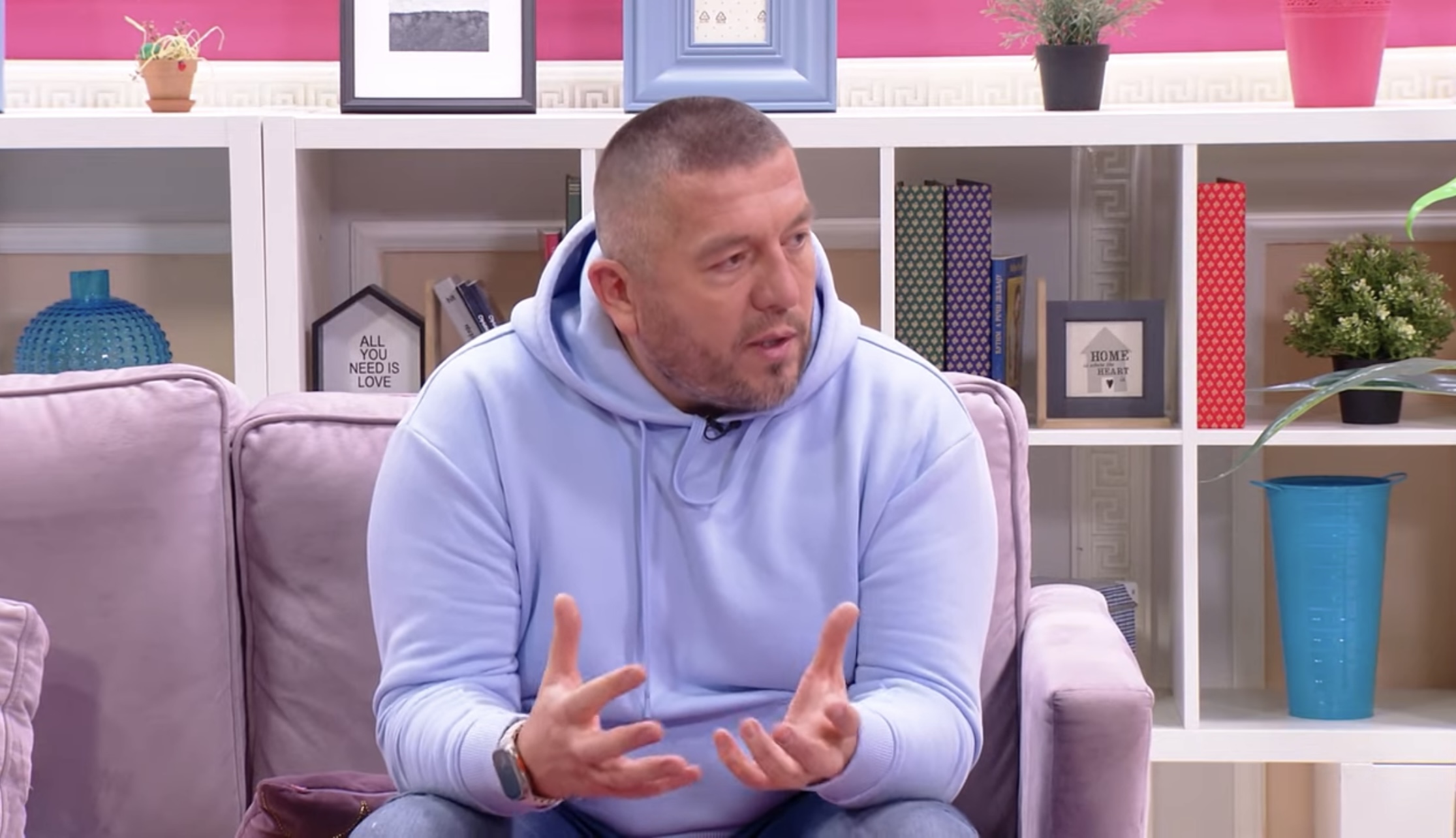 Zarađuje puno, ali ne troši na sebe, Ćemo iskreno: "Odem na putovanje, sebi ne kupim ništa" (VIDEO) 5 IMG 5584