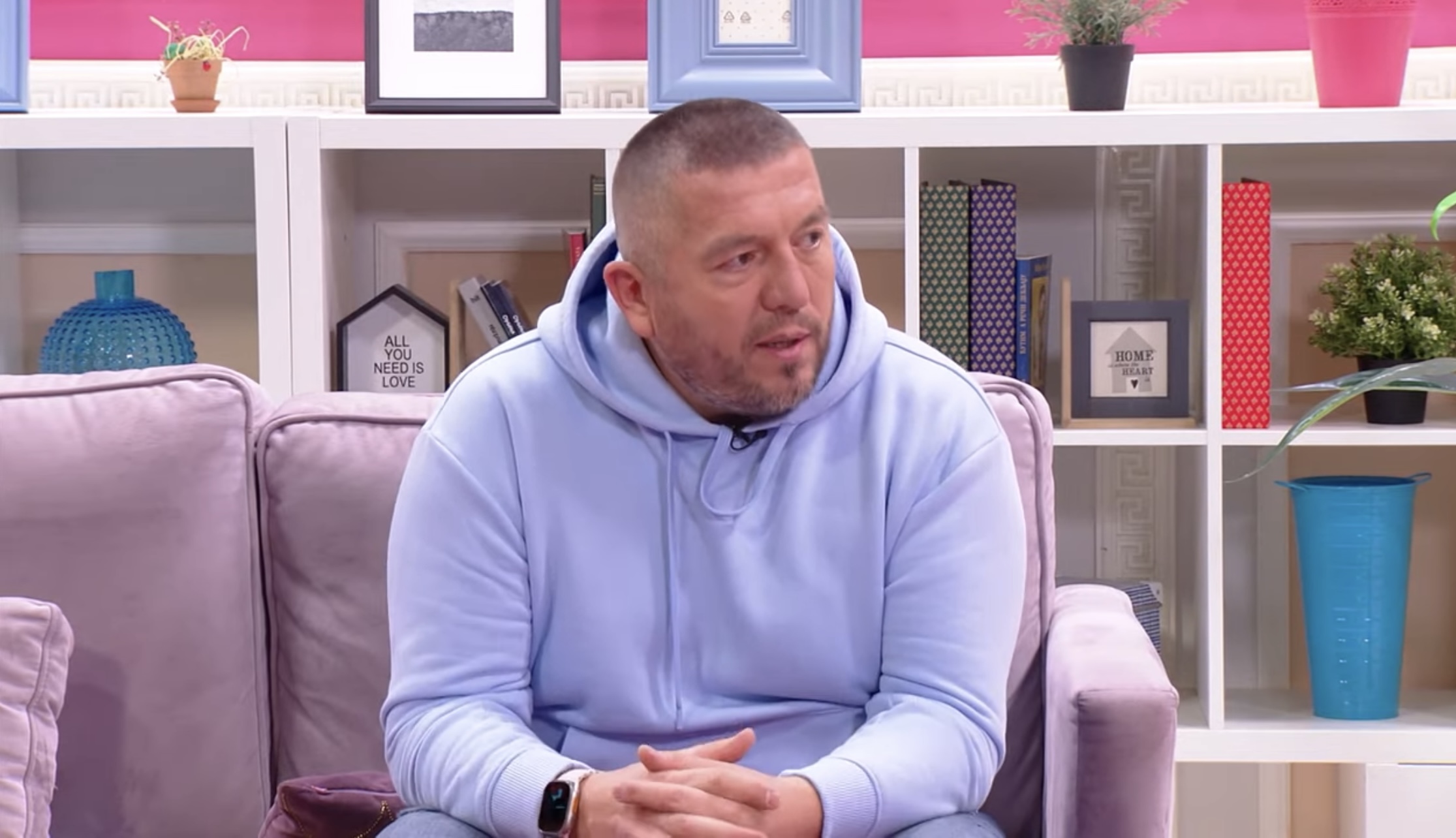 Zarađuje puno, ali ne troši na sebe, Ćemo iskreno: "Odem na putovanje, sebi ne kupim ništa" (VIDEO) 7 IMG 5586
