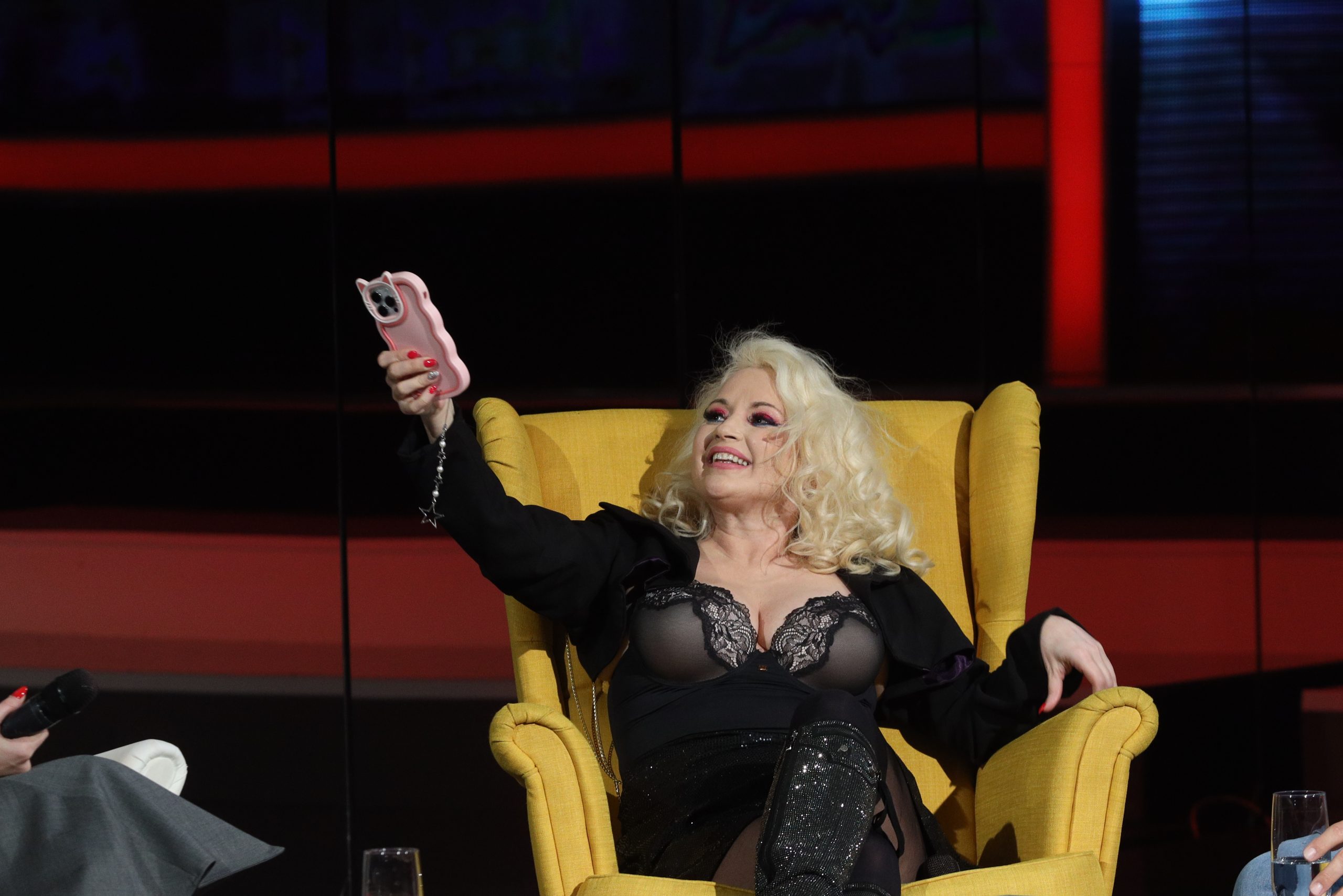 Maja Nikolić ostala bez čizme na nastupu: "Otkinuo mi je desnu nogu" (VIDEO) 5 MAJA NIKOLIC GP SNIMANJE 05022024 FOTO MUNJA 61