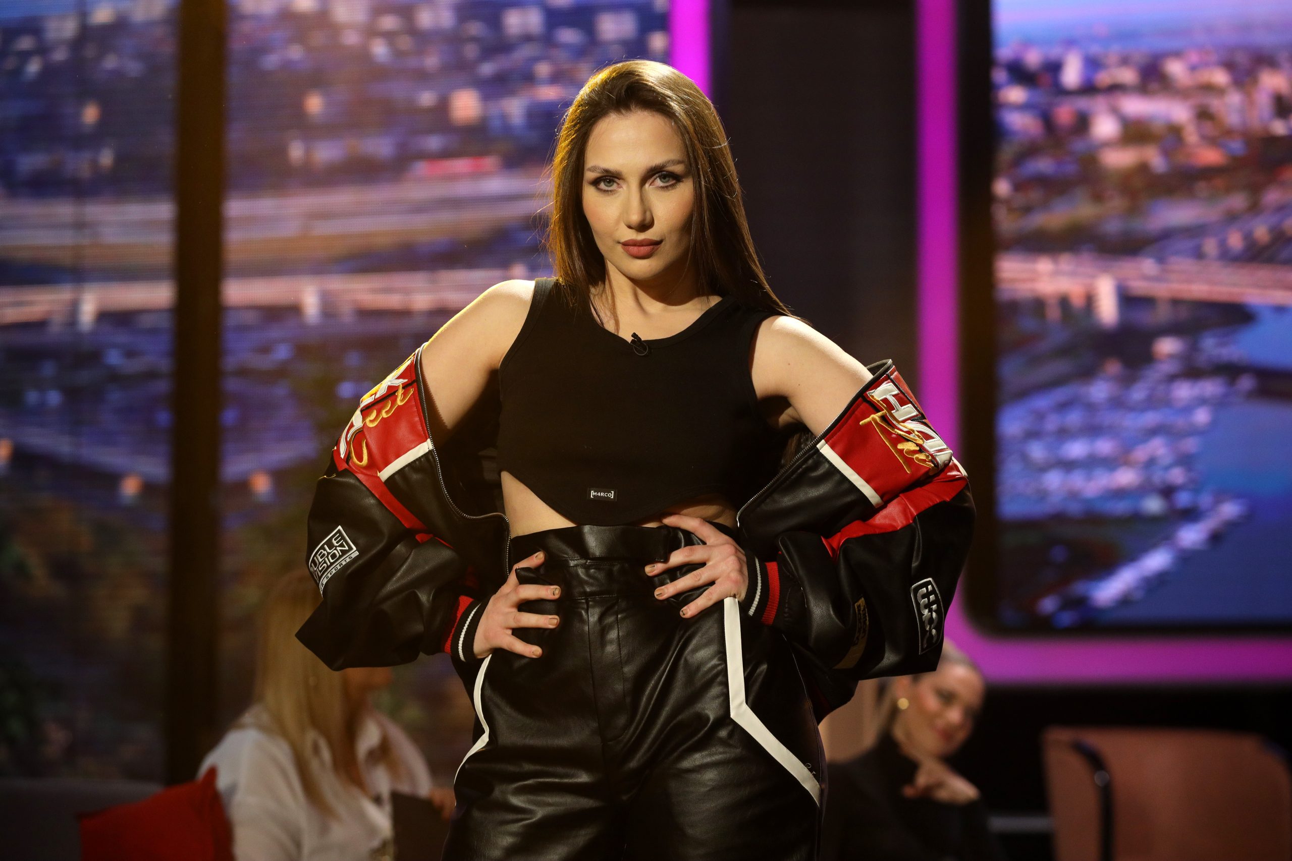 Ko je Zorja Pajić, jedan od favorita na PZE? Svirala na ulici, završila u "Zvezdama Granda" 5 zorja pajić biografija