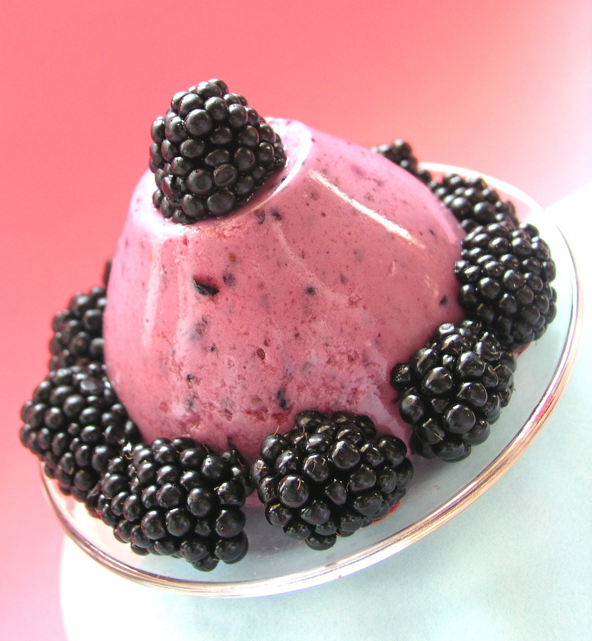 blackberry cream 299494 1280