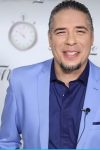 Oliver Kostić otkrio koji poznati pevač mu je venčani kum: "Ako se sretnemo u emisiji, pravićemo se da se ne poznajemo" (VIDEO) 2 udz