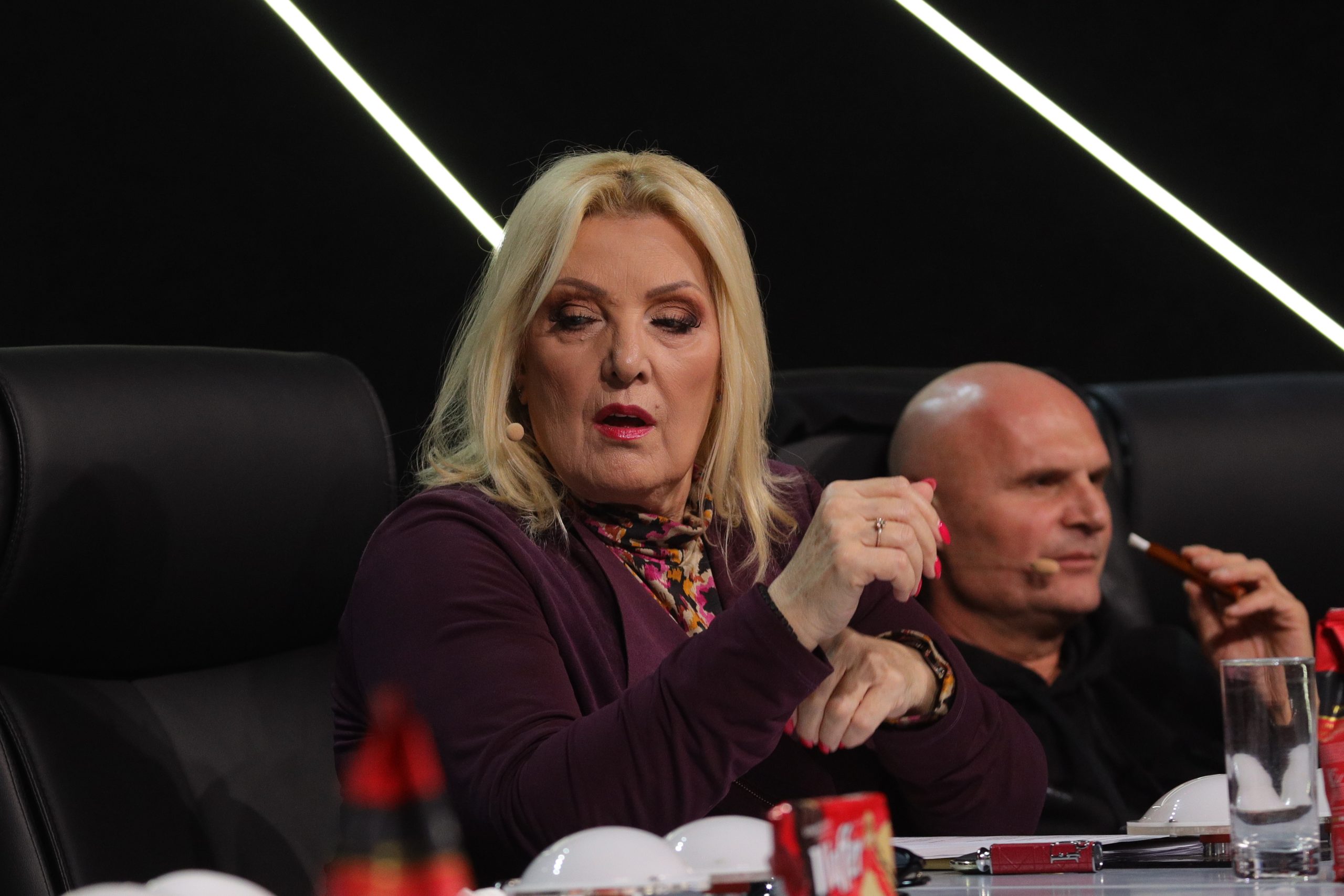 Mili krenuo na Kebu, opšti haos u "Zvezdama Granda": "Nemaš dovoljno mozga da bi me prekinuo, primitivno je da se dereš" (VIDEO) 9 0A0A6196