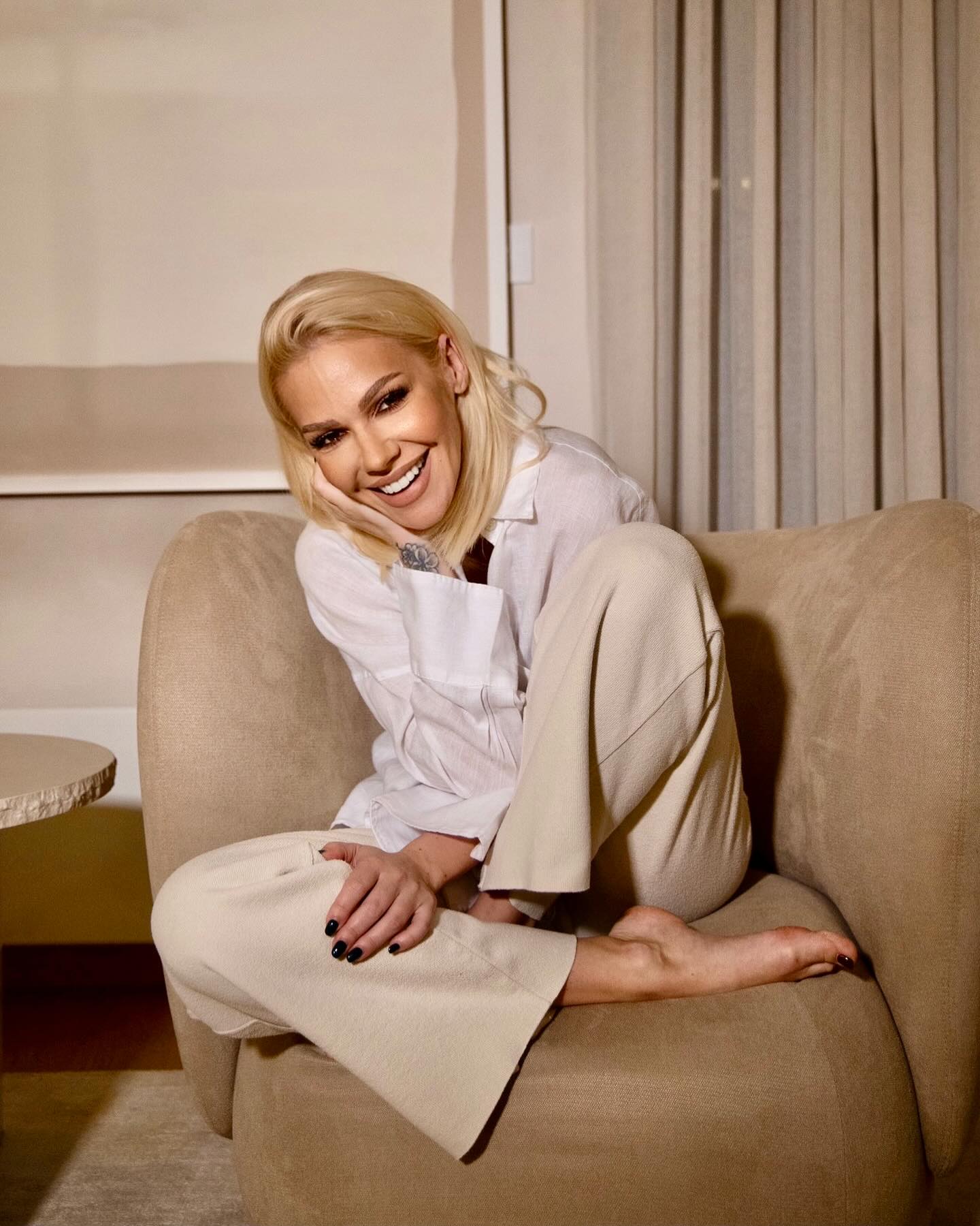Nataša Bekvalac zbog jedne osobe upisala studije, u diplomi joj piše nešto što nije ni u kakvoj vezi sa muzikom 6 428366532 18410728801018571 1598301710422907488 n