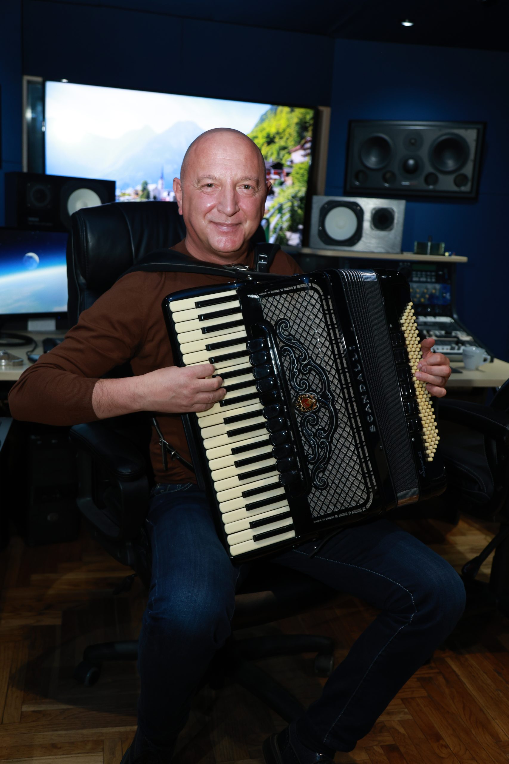 endži mavrić