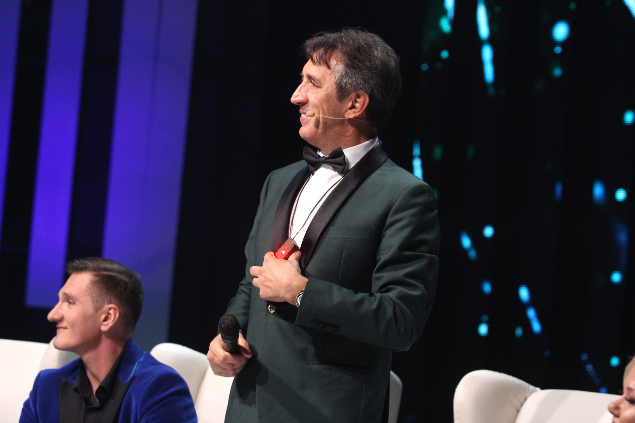 Žika Jakšić dobio poklon u emisiji, reakcijom nasmejao sve do suza (VIDEO) 6 IMG 1472
