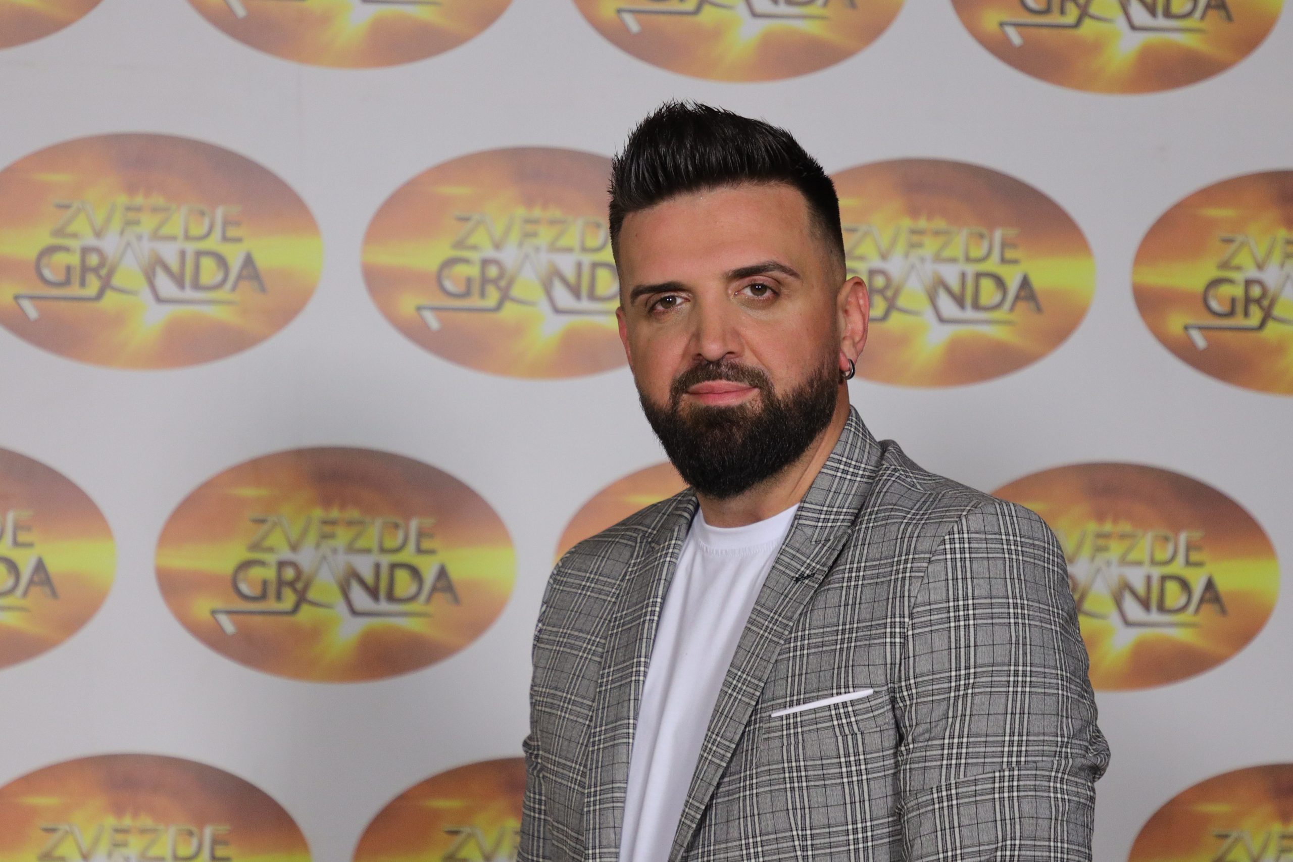 biografije finalista zvezda granda