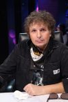 "Pesme sam radio od ranog detinjstva, čije sam delove kasnije koristio u ozbiljnim pesmama": Ovako je Zijo Valentino funkcionisao u mlađim danima (VIDEO) 3 ZIJO VALENTINO NNK SNIMANJE 21122023 FOTO FILIP 3 ok