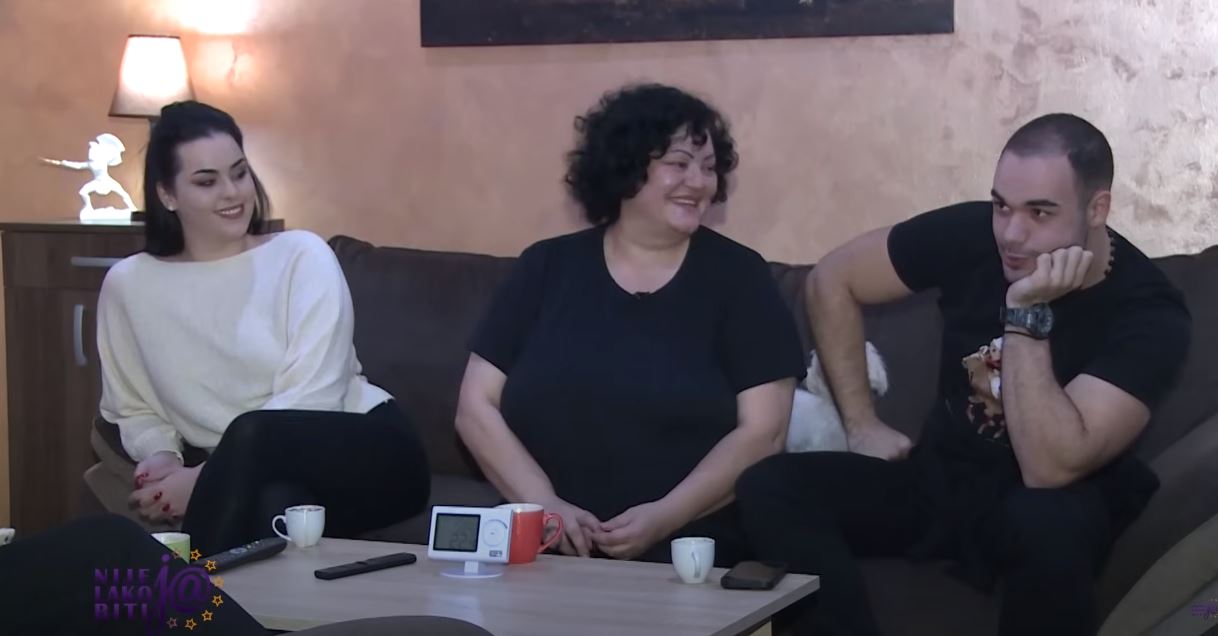 Sin i ćerka Bojane Barjaktarević otkrili zbog čega se najčešće svađaju sa majkom: "U kući nastane šou program" (VIDEO) 7 Bojana Barjaktarević deca