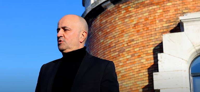 Veterani ne staju! Paja Panić iznenadio, emocija na MAX: "Ovako se peva" (VIDEO) 6 paja pajic