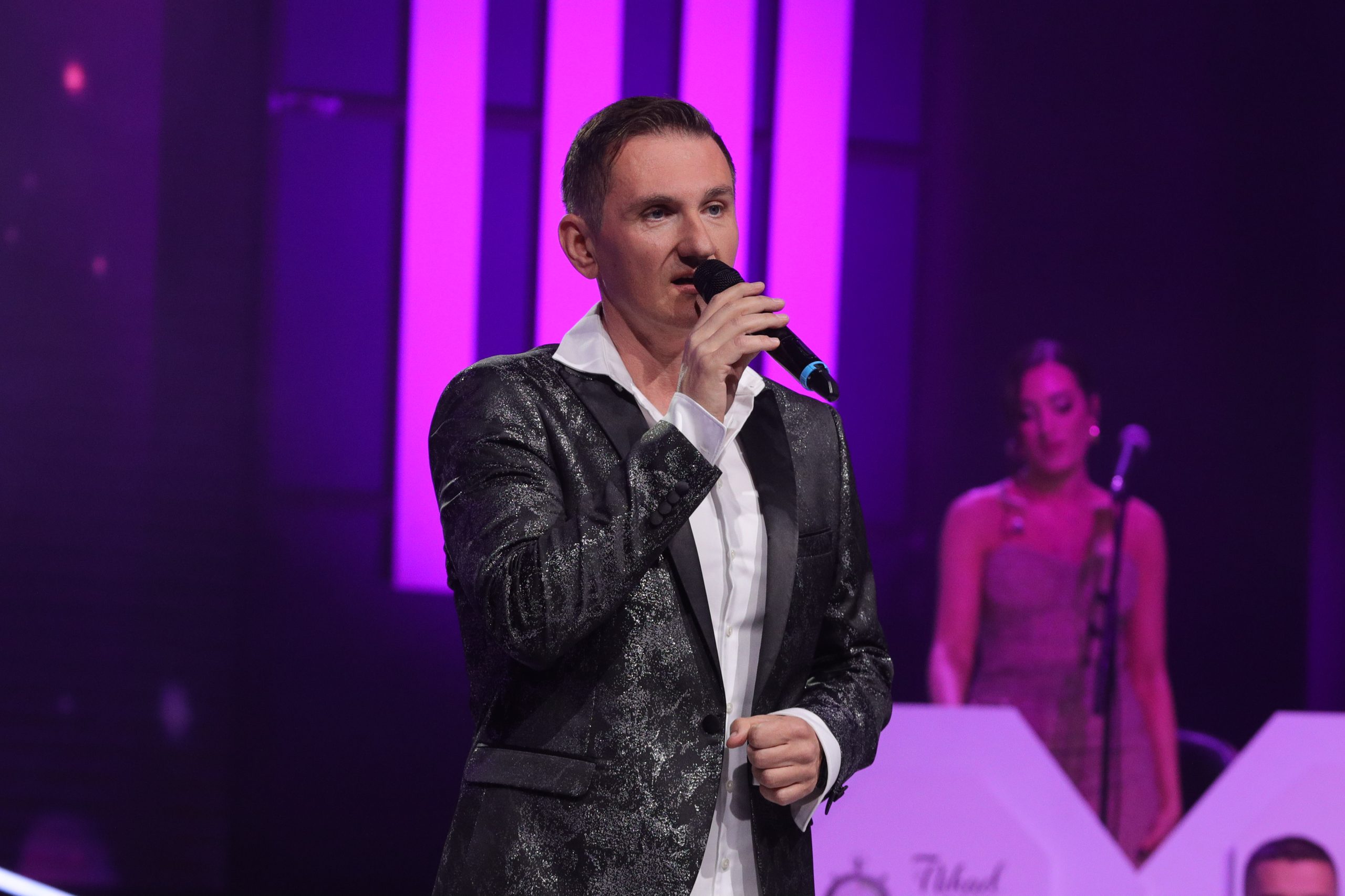 ČISTA EMOCIJA! Saša Kovač i Neda Ukraden zapevali pesmu za prvi ples: "Ovo je za Radu Manojlović i Bokšu" VIDEO 10 0A0A0305