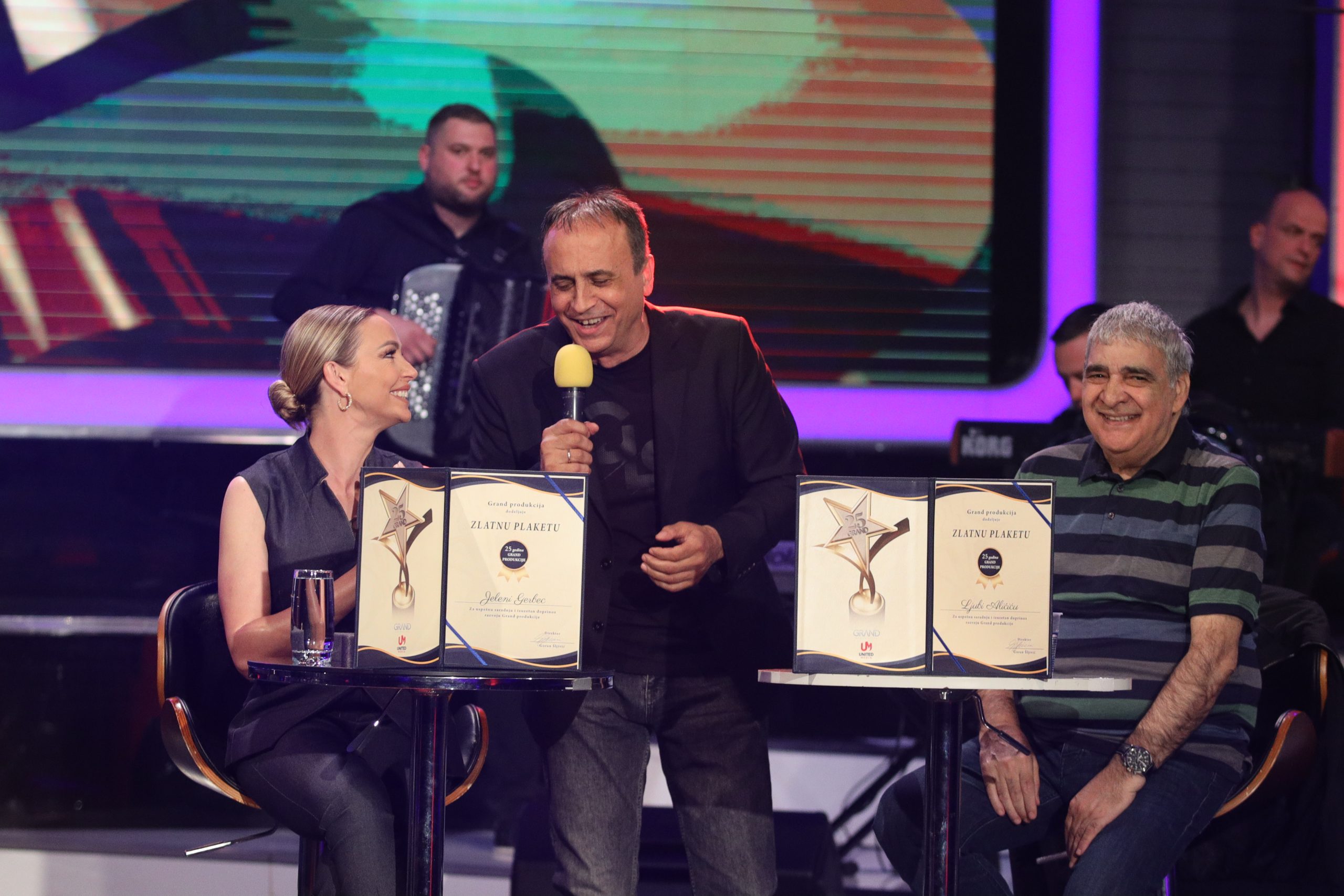 Zlatne plakete za zvezde: Pevačica se rasplakala usred emisije (VIDEO) 5 0A0A1514
