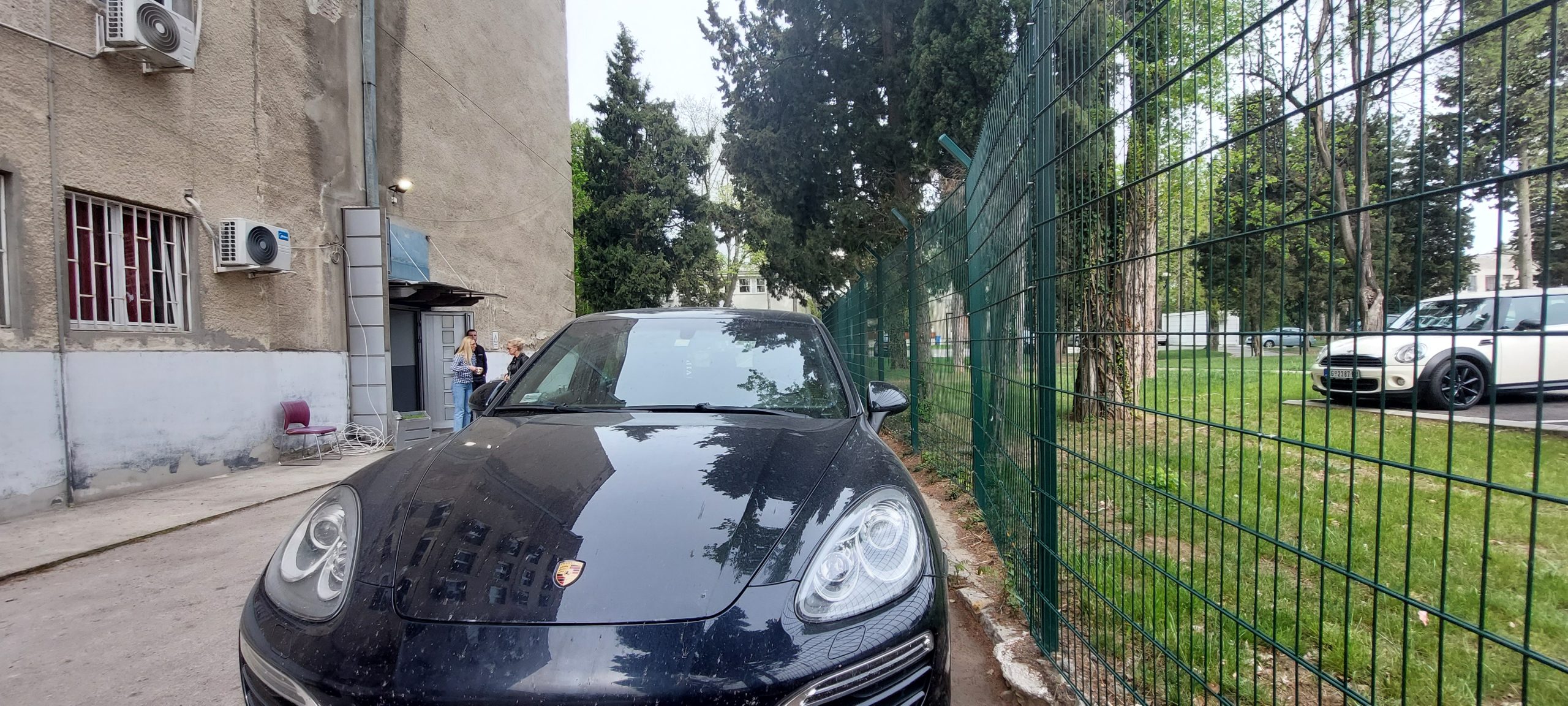 Žika Jakšić gradski auto zamenio PORŠEOM, producent i voditelj kupio novu mašinu (VIDEO) 6 žika jakšić automobil