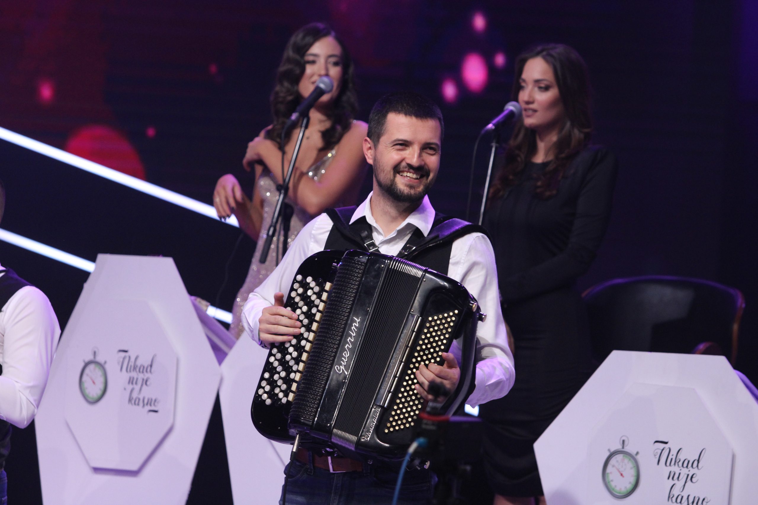 Ko je Bojan Radičević Bokša? Harmonikaš kog Žika Jakšić želi da oženi sa Radom Manojlović 7 Bojan Radičević Bokša
