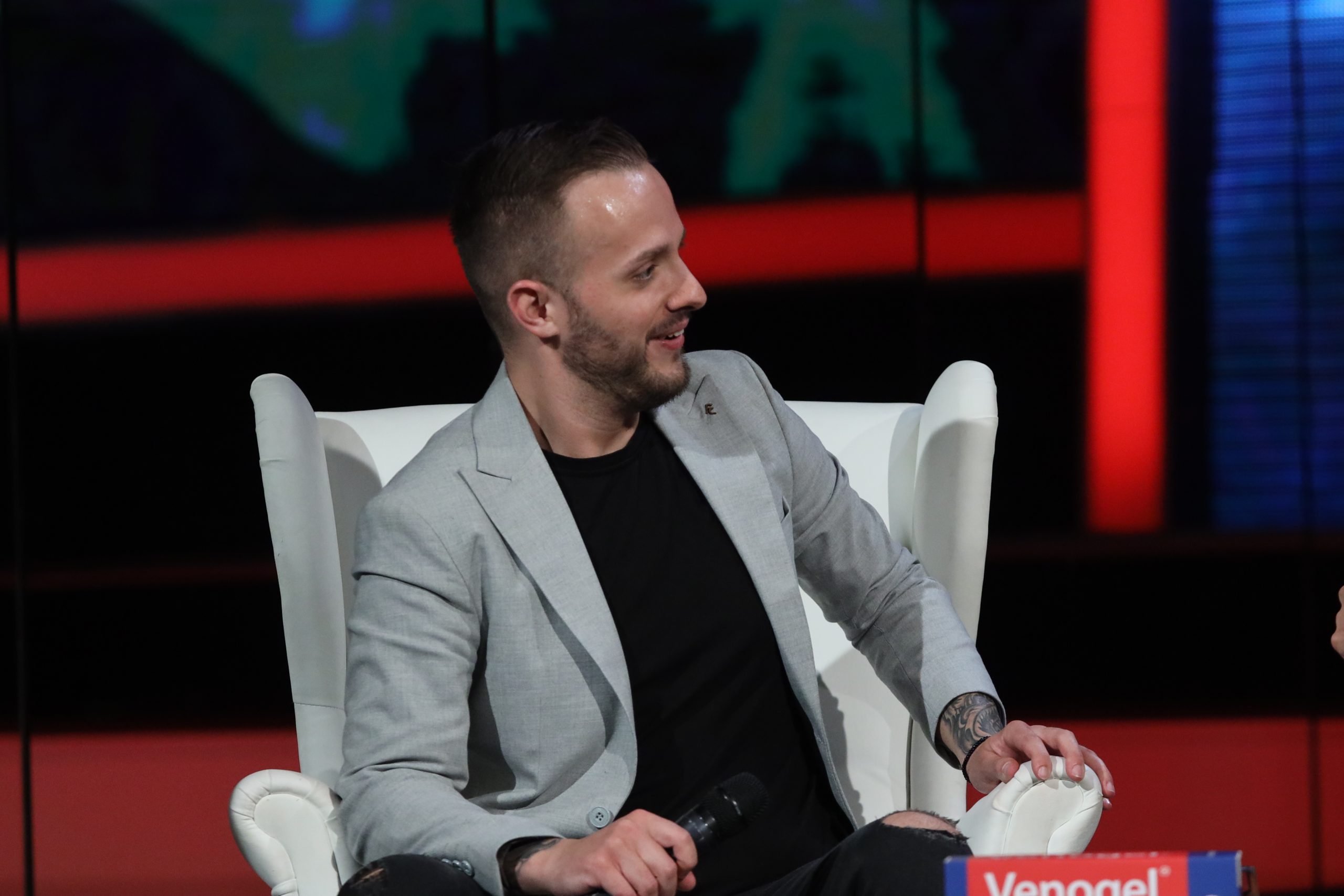 Šok u emisiji, Stefan Kosmajac ispozivao voditelje, oni ostali bez reči: "Kao u jutarnjem programu Jovane Jeremić" VIDEO 5 STEFAN KOSMAJAC GP SNIMANJE 15042024 FOTO MUNJA 2