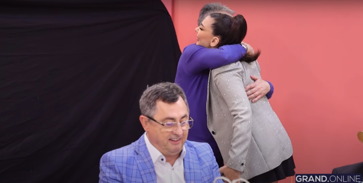 Keba doživeo peh zbog Sanje Vučić, ovo se još nikome nije dogodilo u bekstejdžu (VIDEO) 5 bekstejdz 1