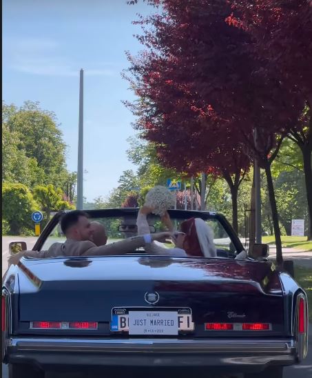Udala se "Zvezda Granda", svi komentarišu venčanicu u kojoj izgleda kao milion dolara FOTO 7 jepo