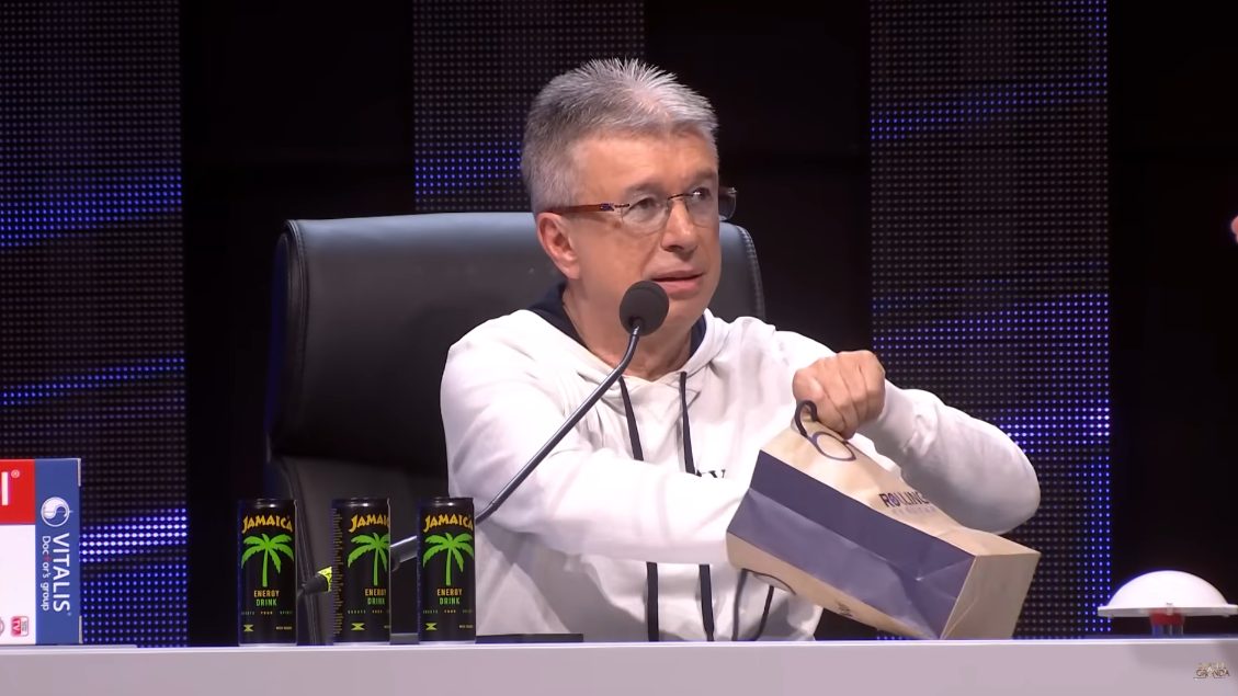 saša popović poklon