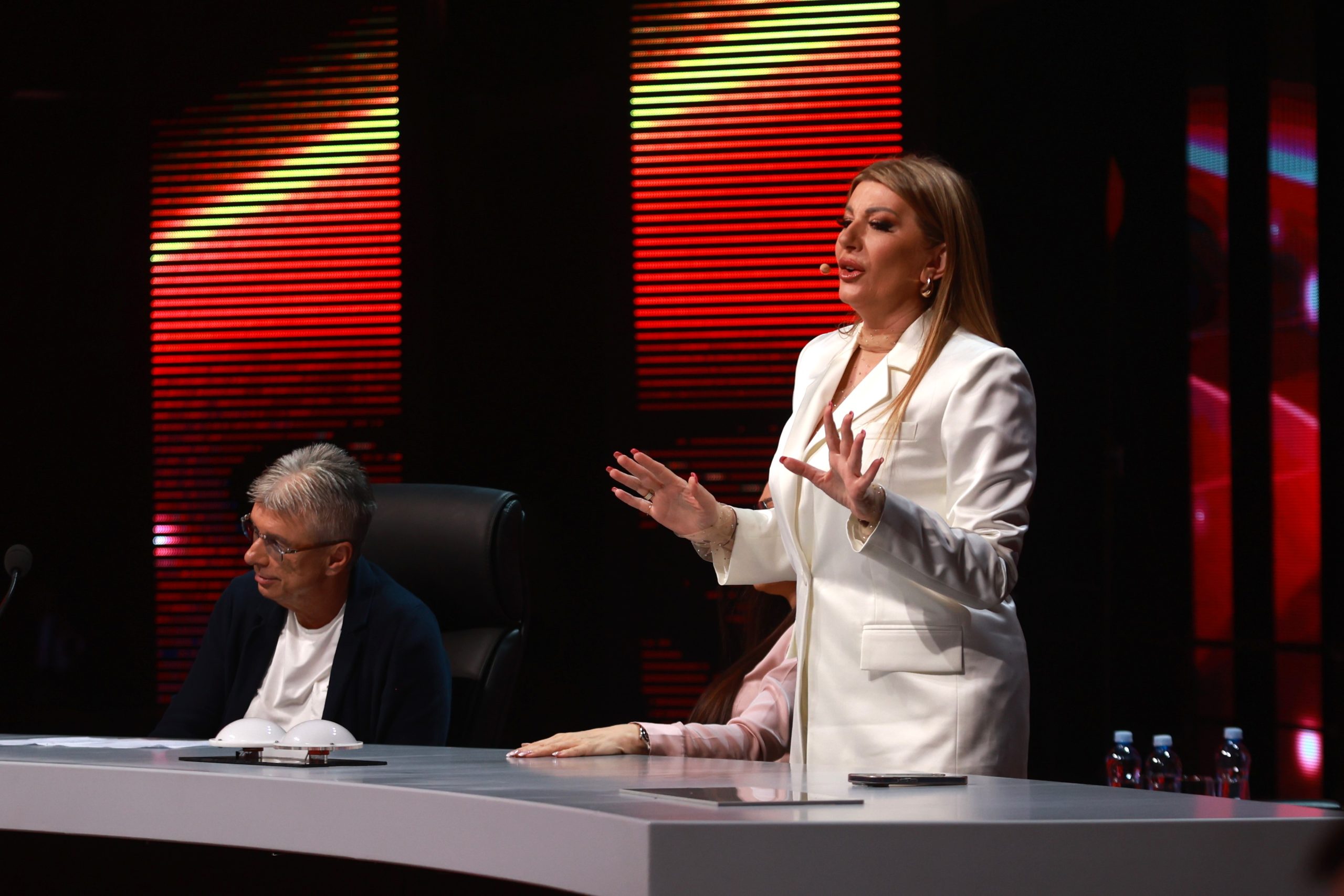 Najteži izbor pred Sašom Popovićem, teška srca presudio: "Zaslužila je finale" 10 beta sudar finale