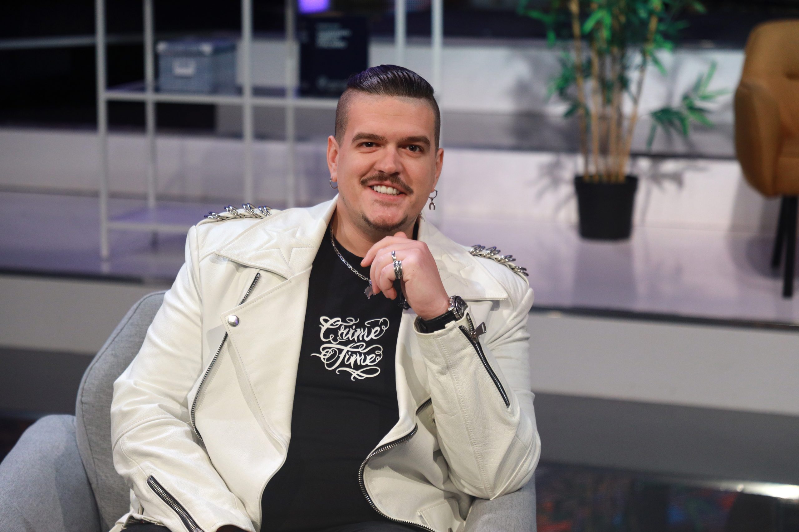 Isak Šabanović ima veliki povod za slavlje: Pevač sve podelio sa pratiocima: "Najbogatiji sam na svetu" (FOTO) 5 ISAK SABANOVIC ZGS SNIMANJE 14122023 FOTO MUNJAok 4
