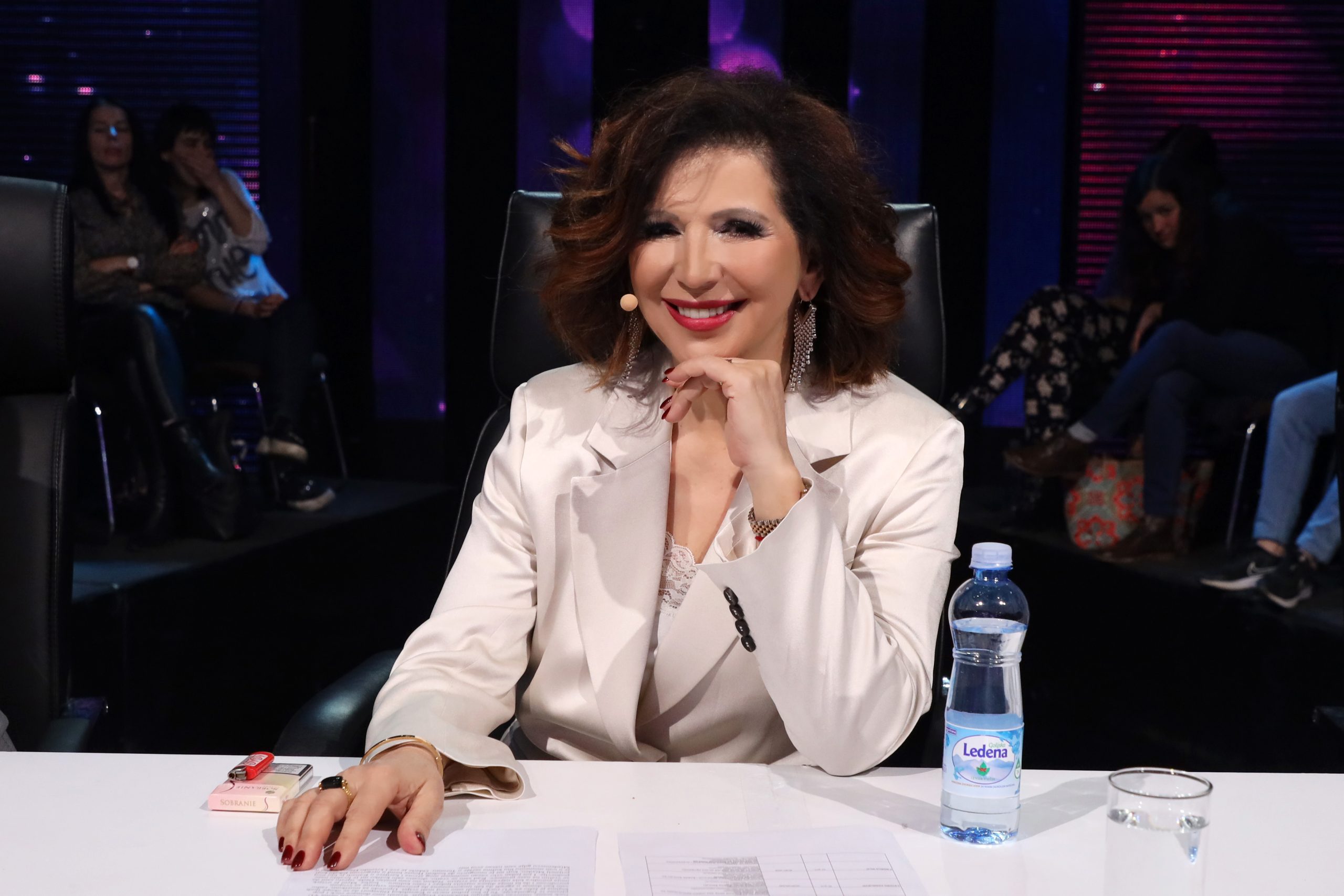 "Izgledaš sve mlađe", Žurka usred emisije zbog takmičarkinog rođendana, Žika Jakšić izveo plesnu tačku, ovo morate da vidite VIDEO 10 tijana bošković rođendan