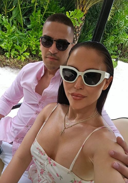 Aleksandra Mladenović dostigla vrhunac romantike na Maldivima: Kupanje sa dečkom po kiši, belo vino, poljupci (FOTO) 6 Untitled 27