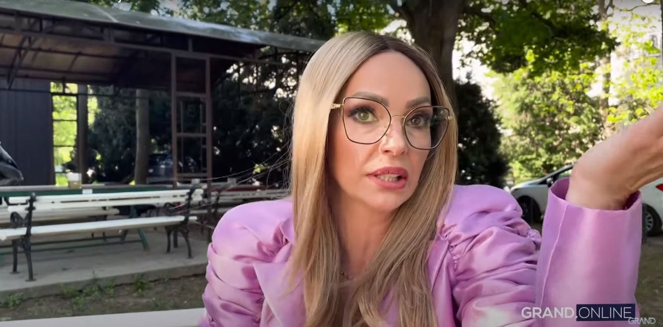Jelena Gerbec nakon razvoda uživa u porodičnoj idili sa ćerkama, otkrila sa kim provode praznike: "Tamo je najlepše" VIDEO 6 jelena gerbec deca