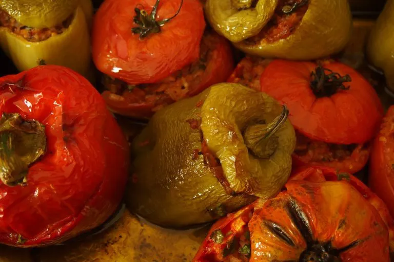 Ukus koji vraća u detinjstvo: Isprobajte stari recept za punjene paprike 5 ratatouille 640648 1280 768x512 1