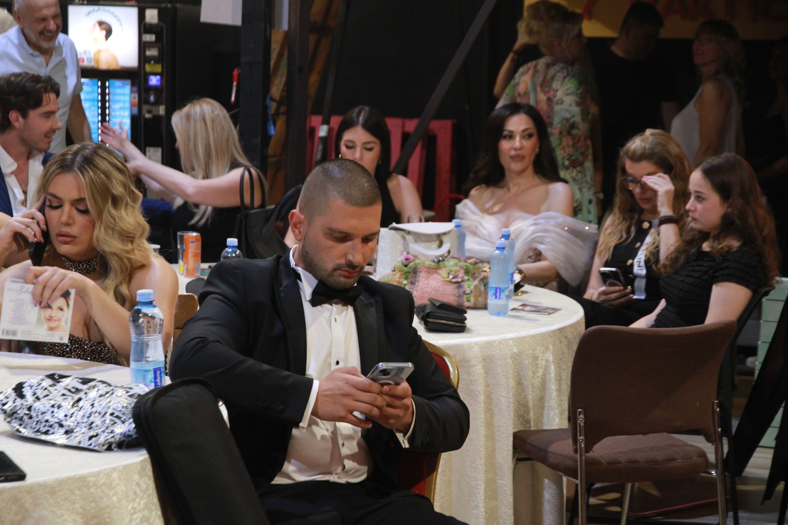 Bugarin Janko Jankov kida narodnjake, a šokirao se posle finala "Zvezda Granda": "Ja sam samo stranac koji voli sprsku muziku" VIDEO 8 janko jankov zvezde granda
