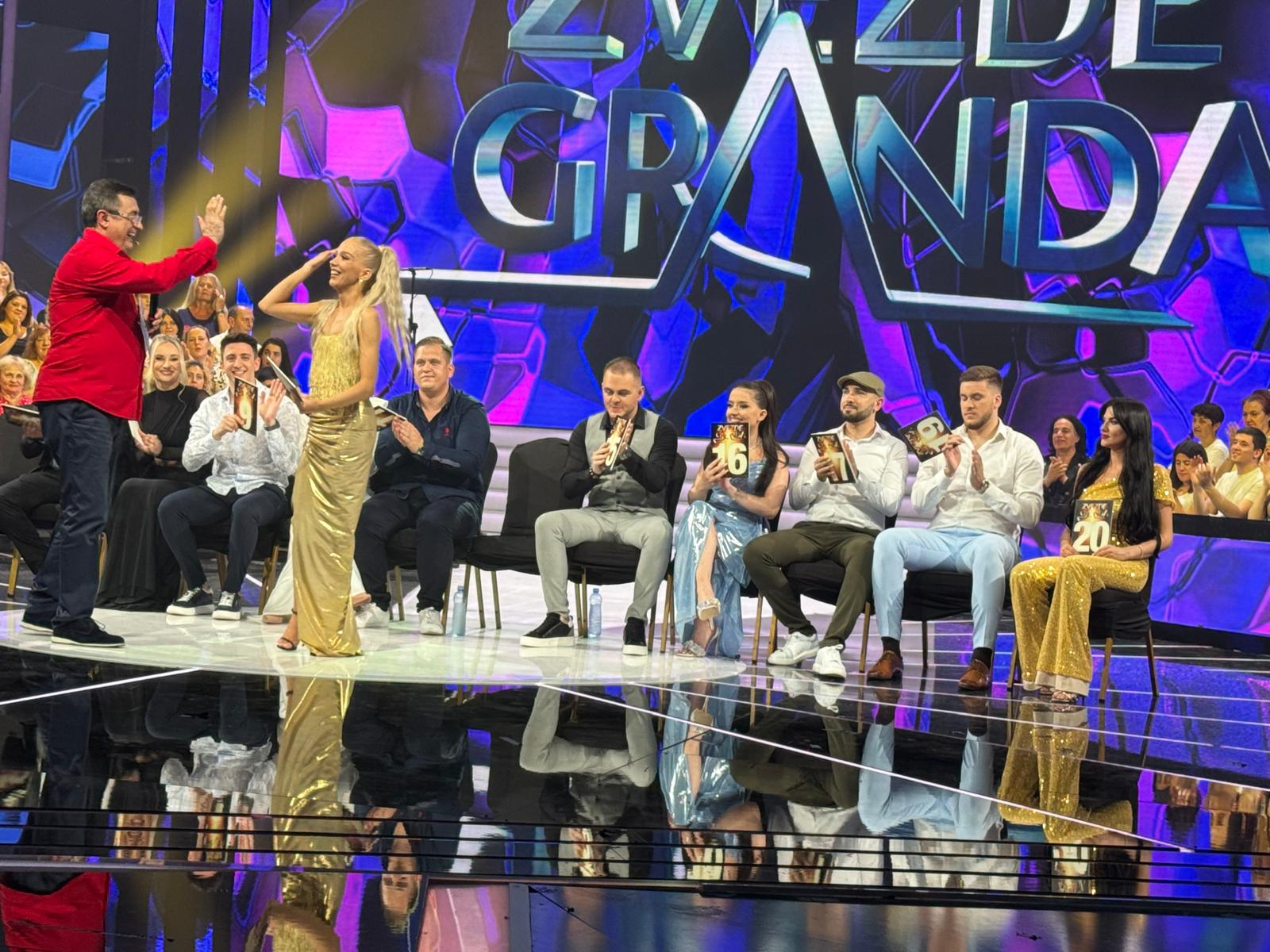 Ovo se nikada nije desilo u "Zvezdama Granda", Saša Popović napravio drugi presek, samo jedan muškarac u igri i 5 žena 9 WhatsApp Image 2024 06 08 at 23.58.23