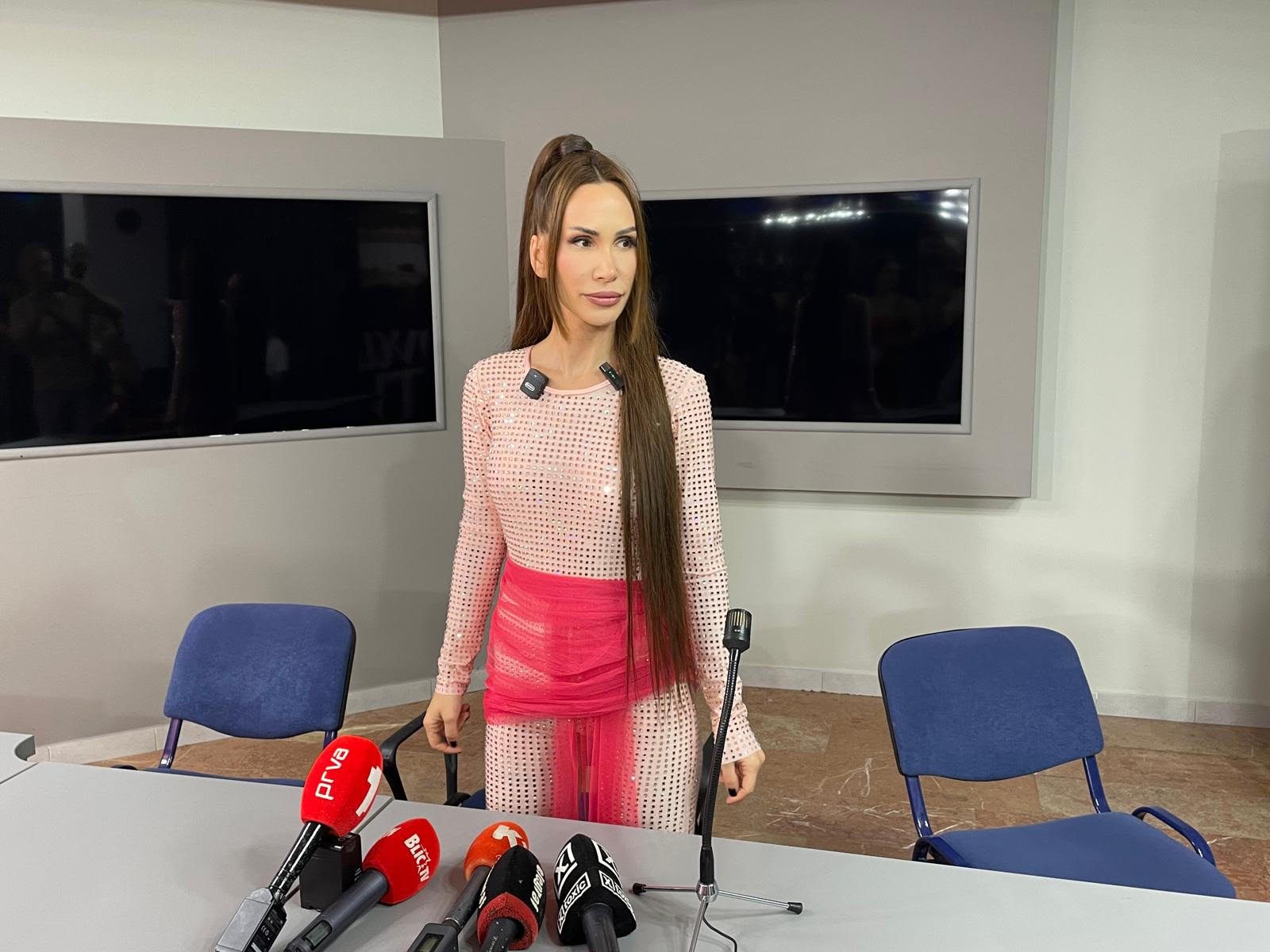 "Bilo je momenata u odrastanju kada mi nisu prijale kamere": Nikolija Jovanović o teškim životnim trenucima (VIDEO) 7 image 8 2