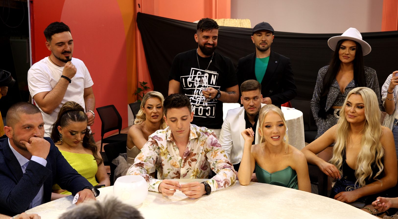 Otkrivamo detalje velikog finala "Zvezda Granda", evo ko će da peva prvi VIDEO 8 redosled finalista zvezde granda