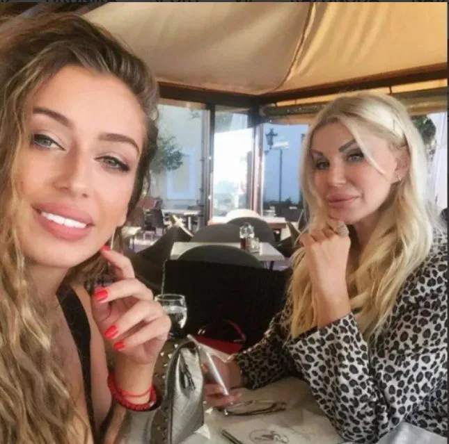 Prva ispovest mame Tee Tairović: "Jelena Karleuša je bila inicijalna kapisla" VIDEO 8 mama tee tairović