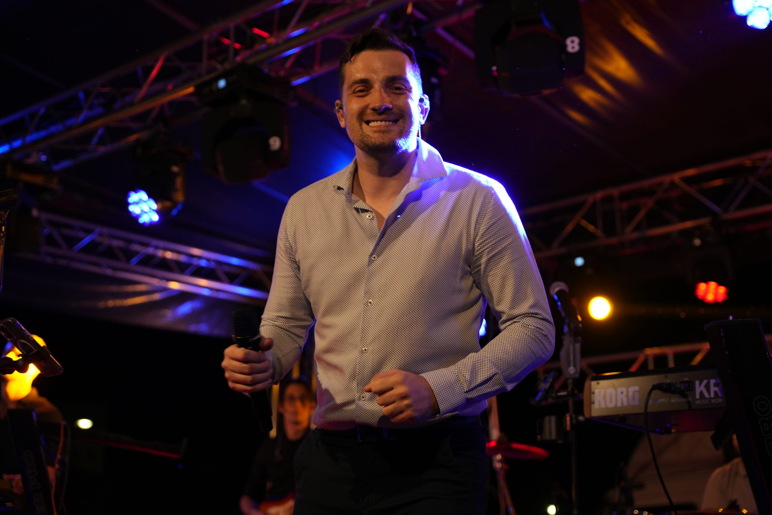 Mirza Selimović otvorio spektakl u Sanskom Mostu, publika zbog ovog hita van sebe VIDEO 7 DSC09079